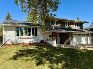 1000 W Birch Avenue, Olivia, MN 56277