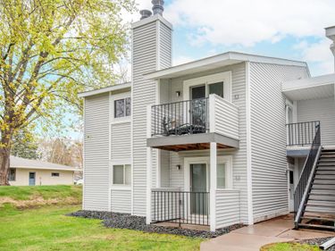 1736 Pleasant Street, Unit A, Saint Paul, MN 55113