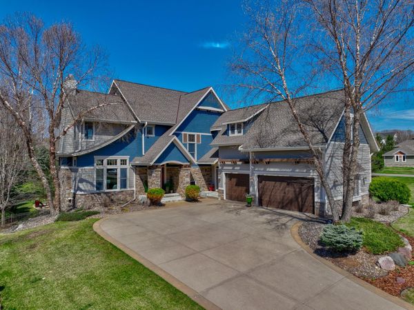 2637 Cottage Grove Place, Woodbury, MN 55129