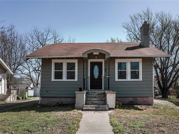 1229 S Main Street, Ottawa, KS 66067