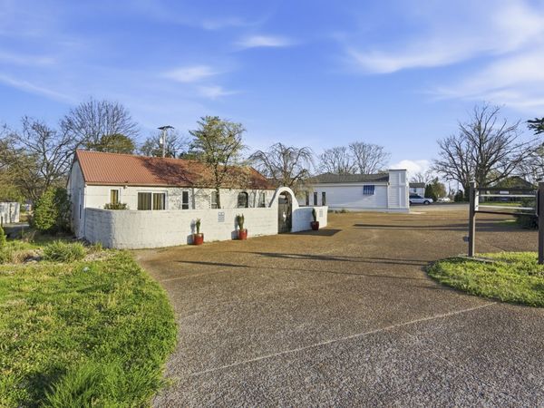 2831 Columbine Pl , Nashville, TN 37204