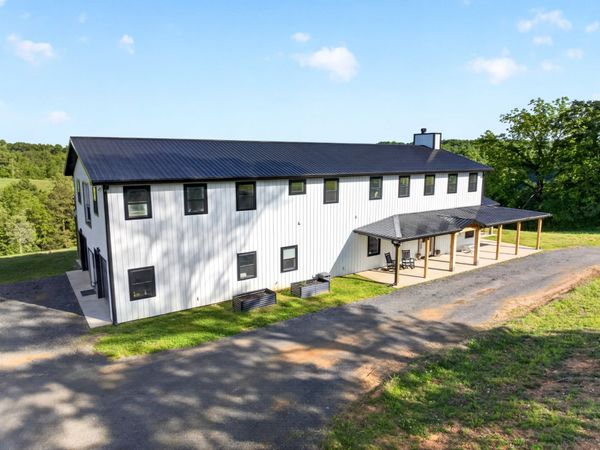 3485 Pinetree Cir , Palmyra, TN 37142