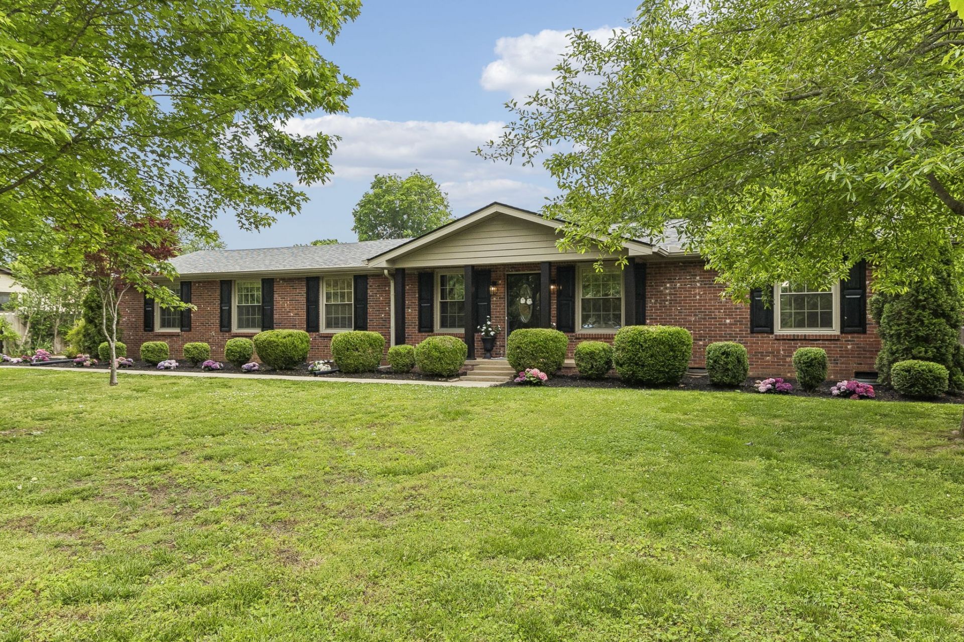 136 Ewingville Dr, Franklin, TN 37064 Main Photo
