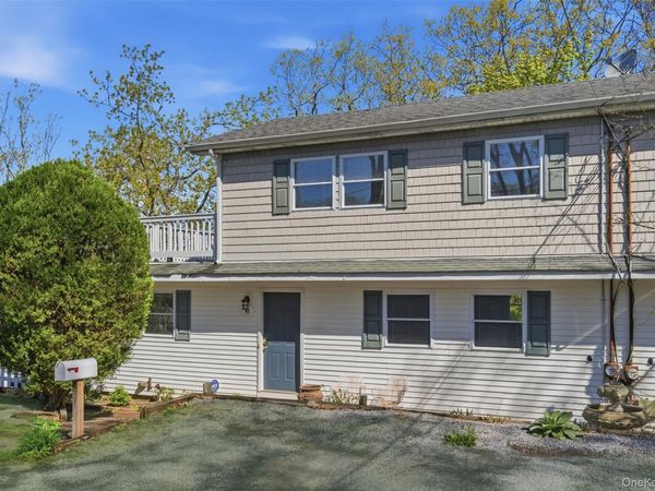 41 Potters Lane , Huntington, NY 11743