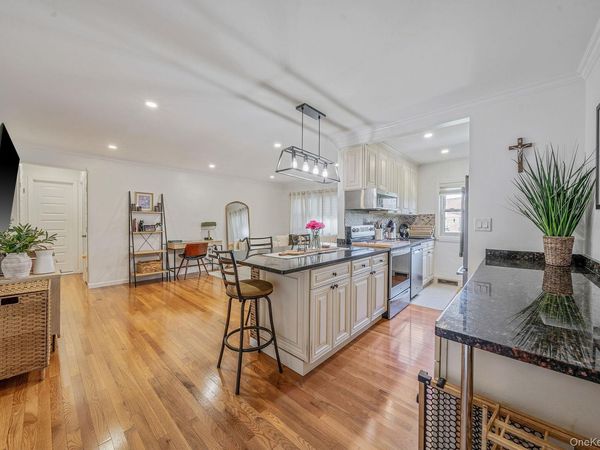 4 Rose Street, Unit 1-F1, Oceanside, NY 11572