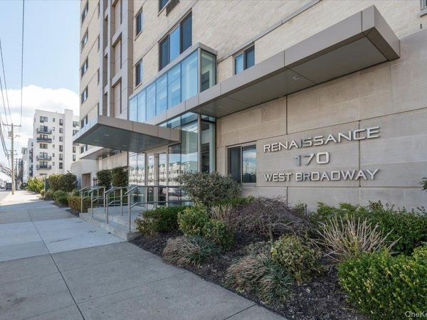 170 W Broadway , Unit 5E, Long Beach, NY 11561
