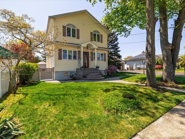 2522 5th Street, East Meadow, NY 11554