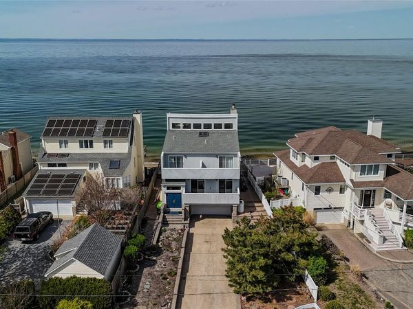 16 Makamah Beach Road , Northport, NY 11768