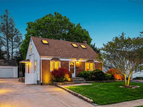 26 Bogart Street, Huntington Station, NY 11746