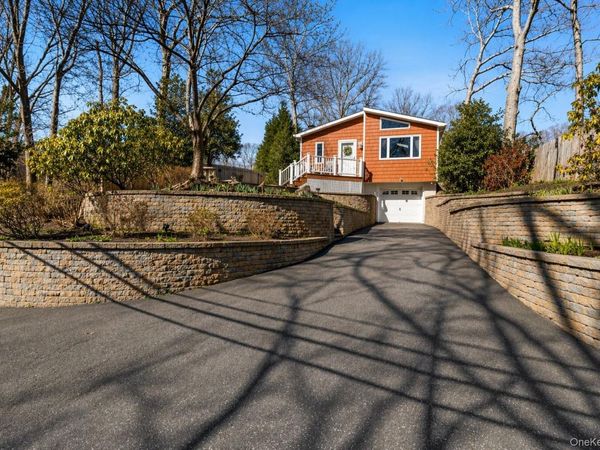 38 Corey Trail, Ridge, NY 11961