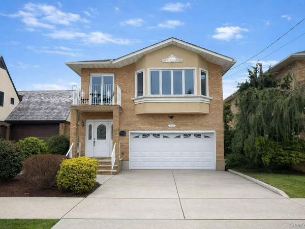 16032 11th Avenue , Whitestone, NY 11357