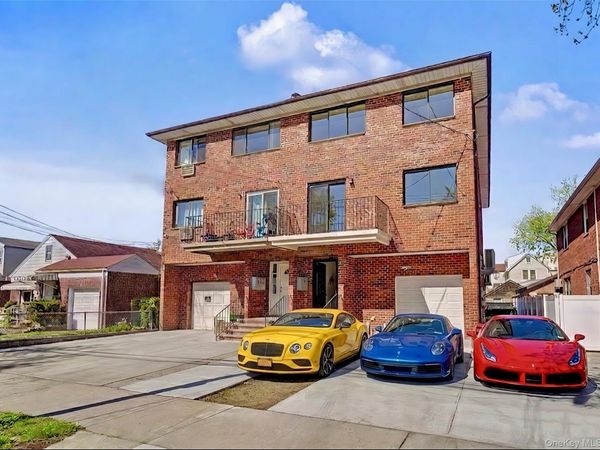 43-44 161st Street, Flushing, NY 11358