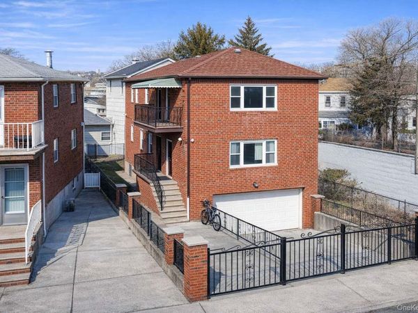 2008 125th Street , College Point, NY 11356