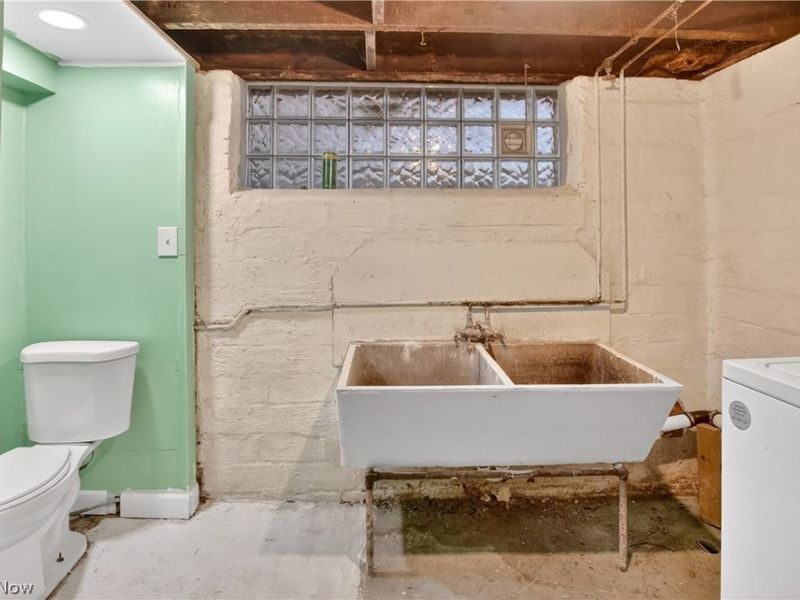 884 Nela View Road, Cleveland Heights, OH 44112 Photo 32