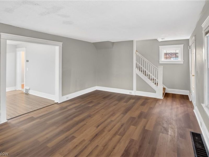 884 Nela View Road, Cleveland Heights, OH 44112 Photo 8