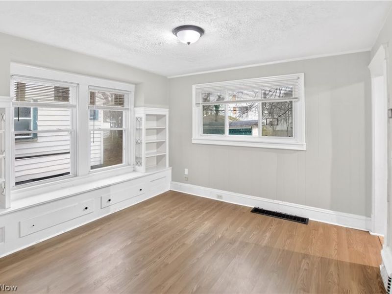 884 Nela View Road, Cleveland Heights, OH 44112 Photo 9