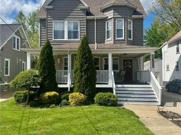 18810 Sloane Avenue, Lakewood, OH 44107