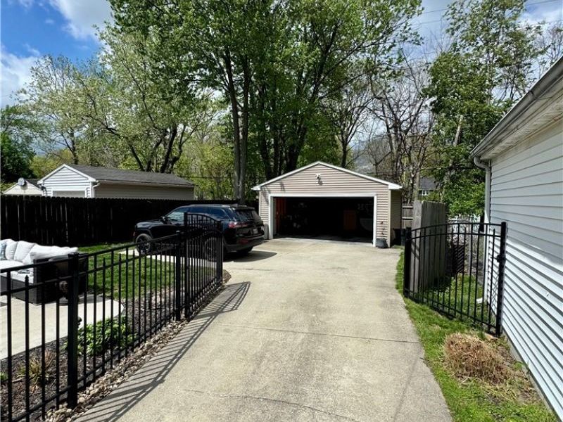 18810 Sloane Avenue, Lakewood, OH 44107 Photo 27