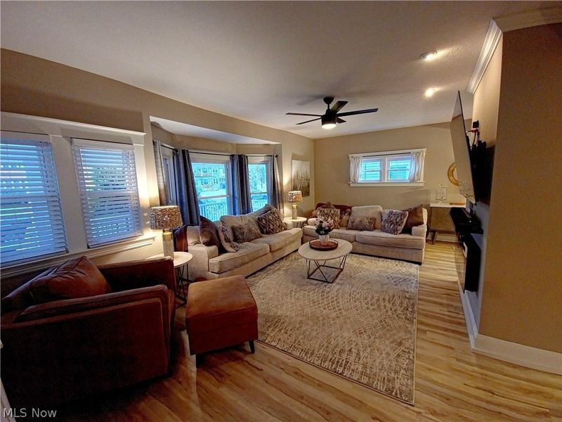 18810 Sloane Avenue, Lakewood, OH 44107 Photo 5