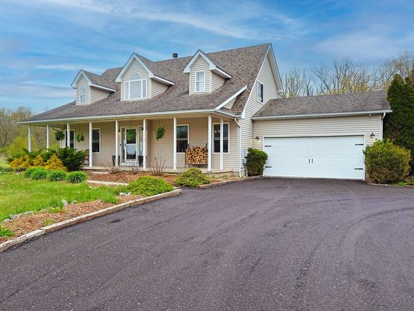 4335 Dauncy Road, Flat Rock, MI 48134