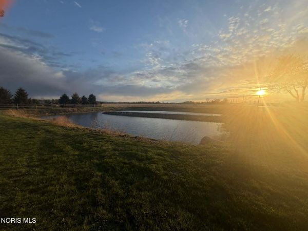 1505 W Poe Road , Bowling Green, OH 43402