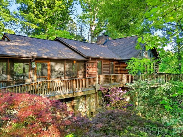 221 Hammer Hollow Drive, Marion, NC 28752