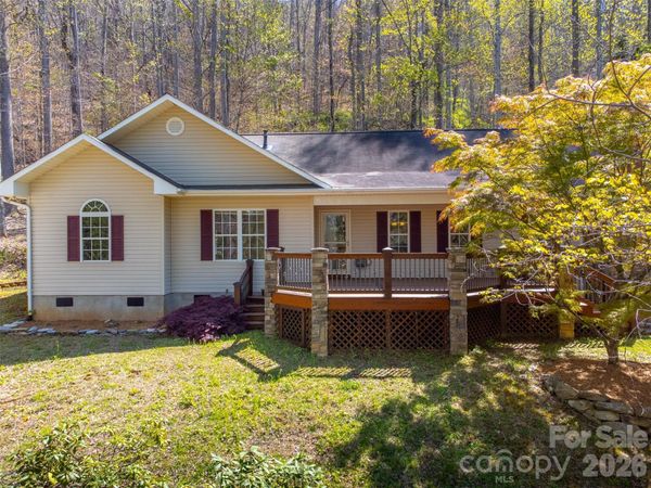 605 Toy Cove Road , Sylva, NC 28779