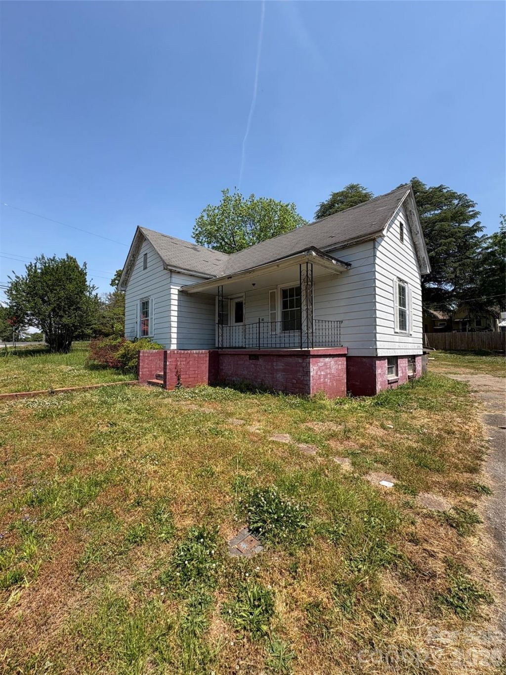 107 S Davie Street, Cooleemee, NC 27028 Main Photo