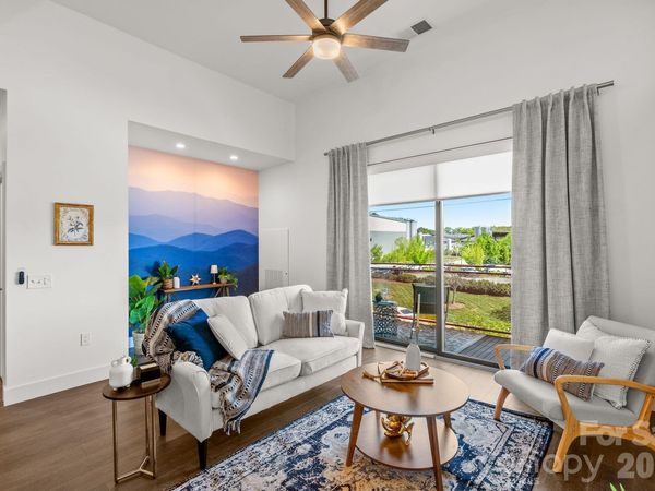 68 Craven Street, Unit 206, Asheville, NC 28806