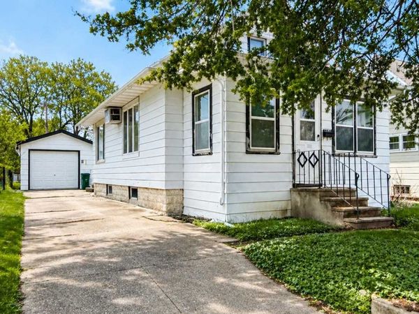 1320 N North Avenue, Fairmont, MN 56031