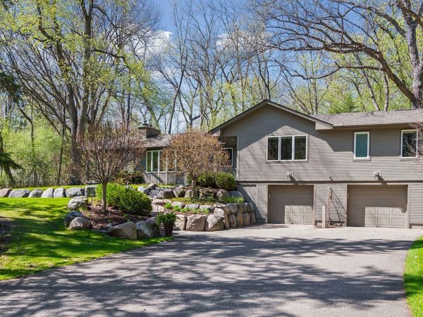 11608 Live Oak Drive, Minnetonka, MN 55305