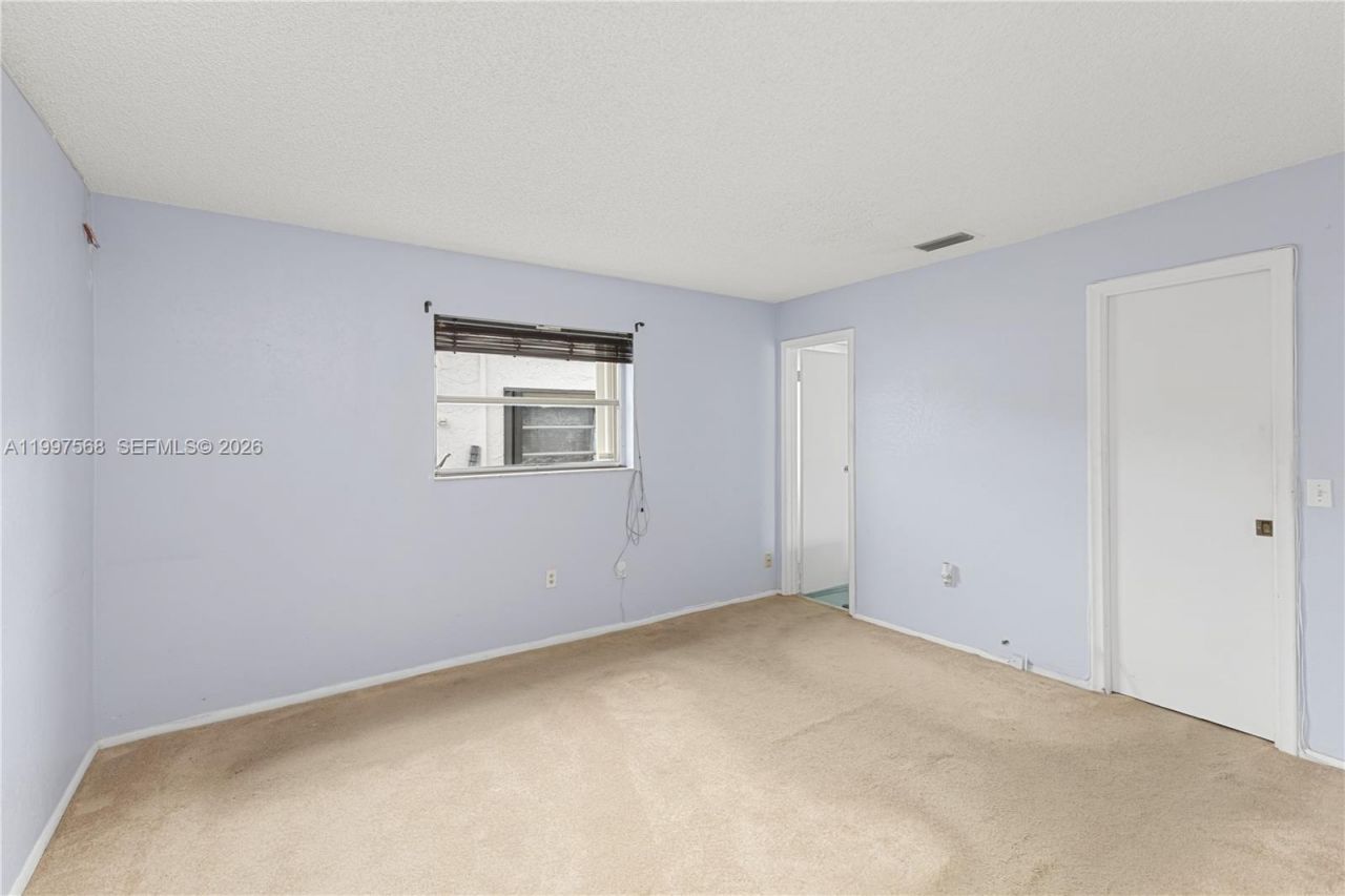 11500 NW 42nd St, Sunrise, FL 33323 Photo