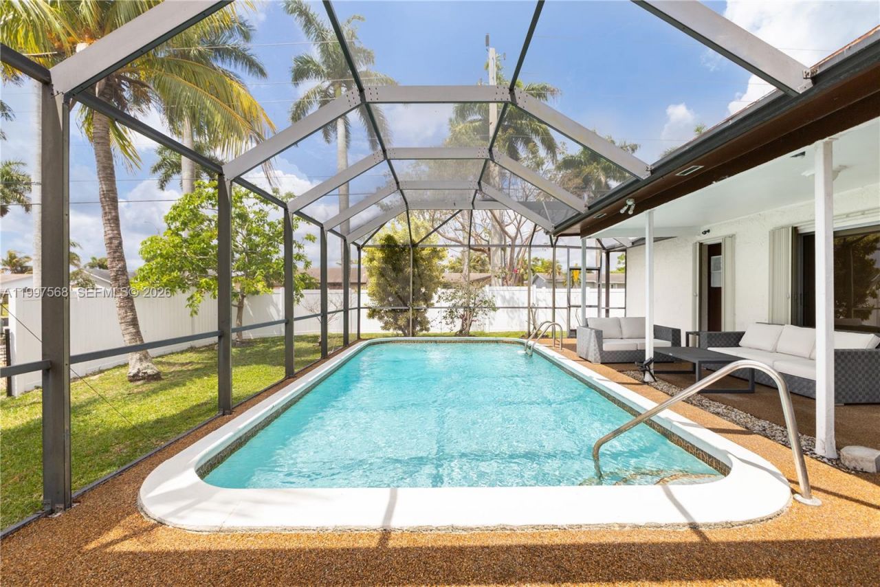 11500 NW 42nd St, Sunrise, FL 33323 Photo