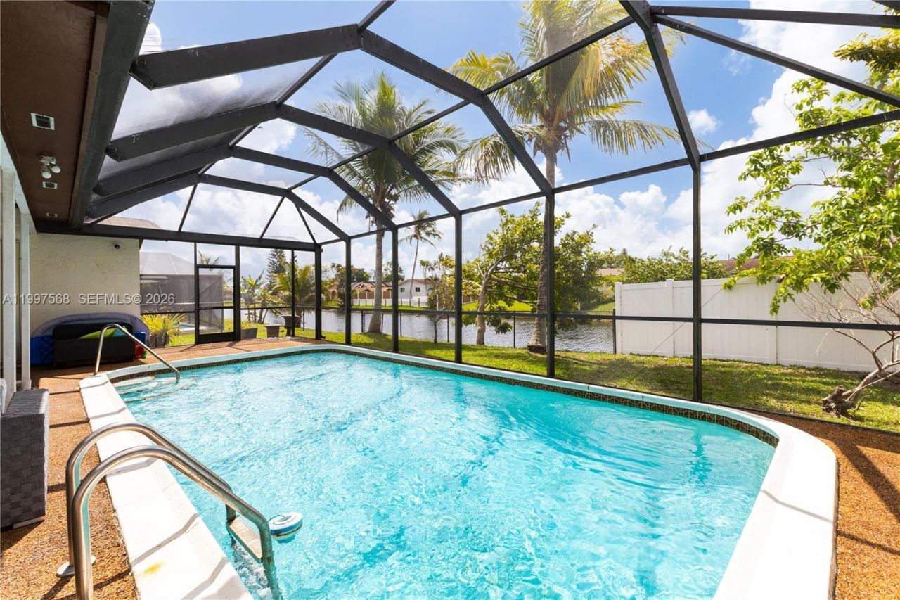 11500 NW 42nd St, Sunrise, FL 33323 Photo