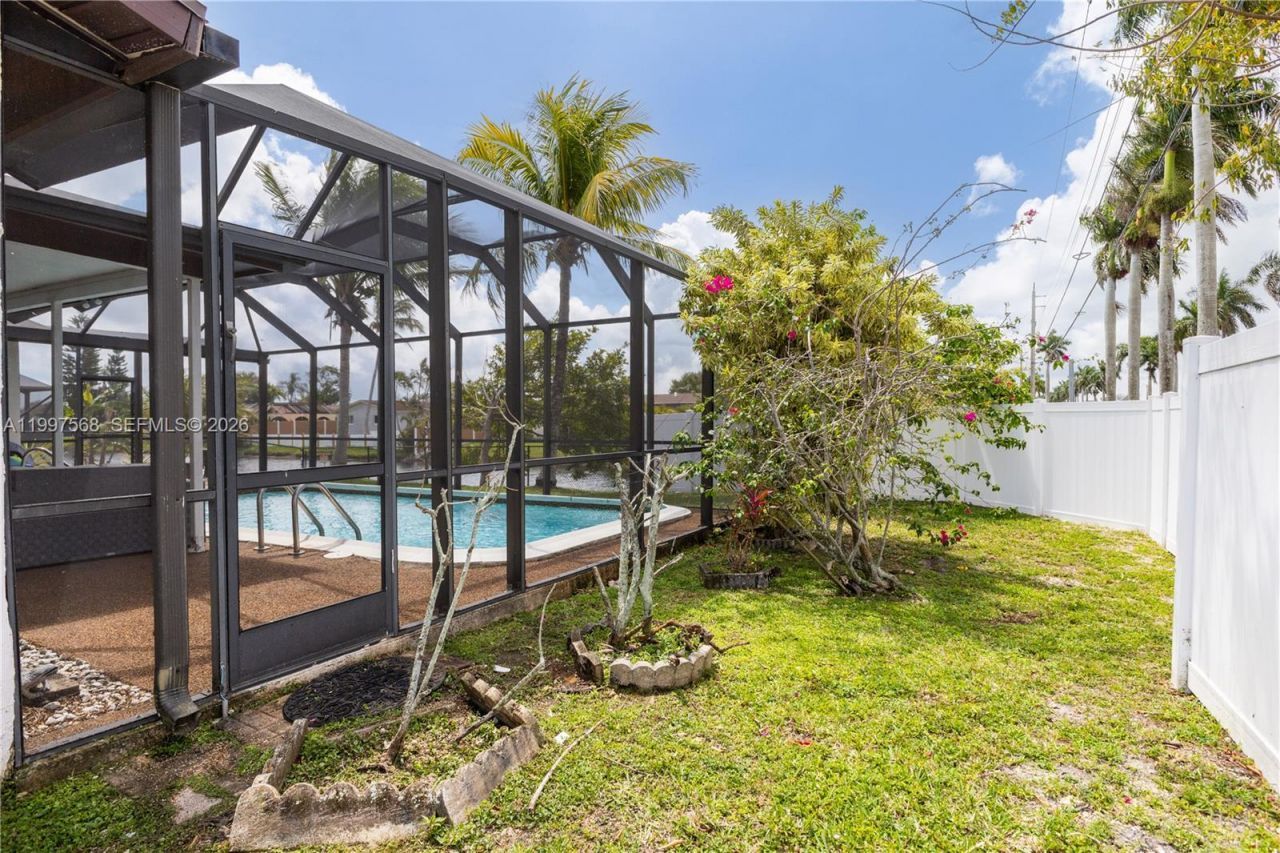 11500 NW 42nd St, Sunrise, FL 33323 Photo