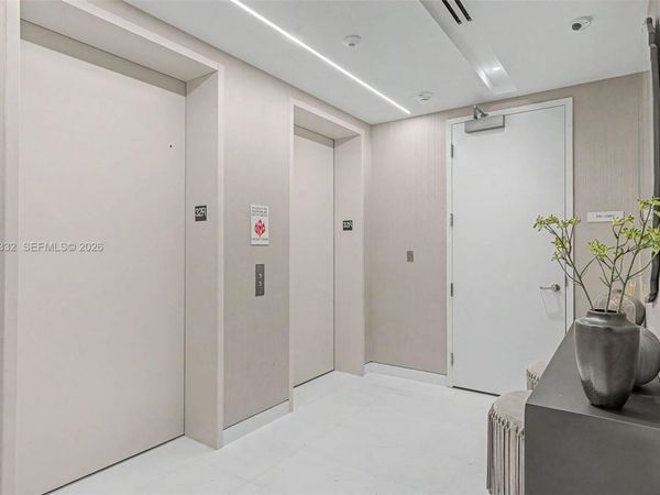 300 Biscayne Blvd Way, Unit 3203, Miami, FL 33131