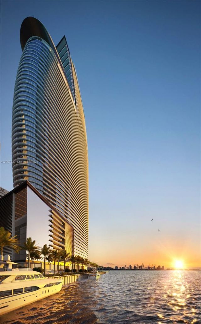 300 Biscayne Blvd Way, Unit 3203, Miami, FL 33131 Photo