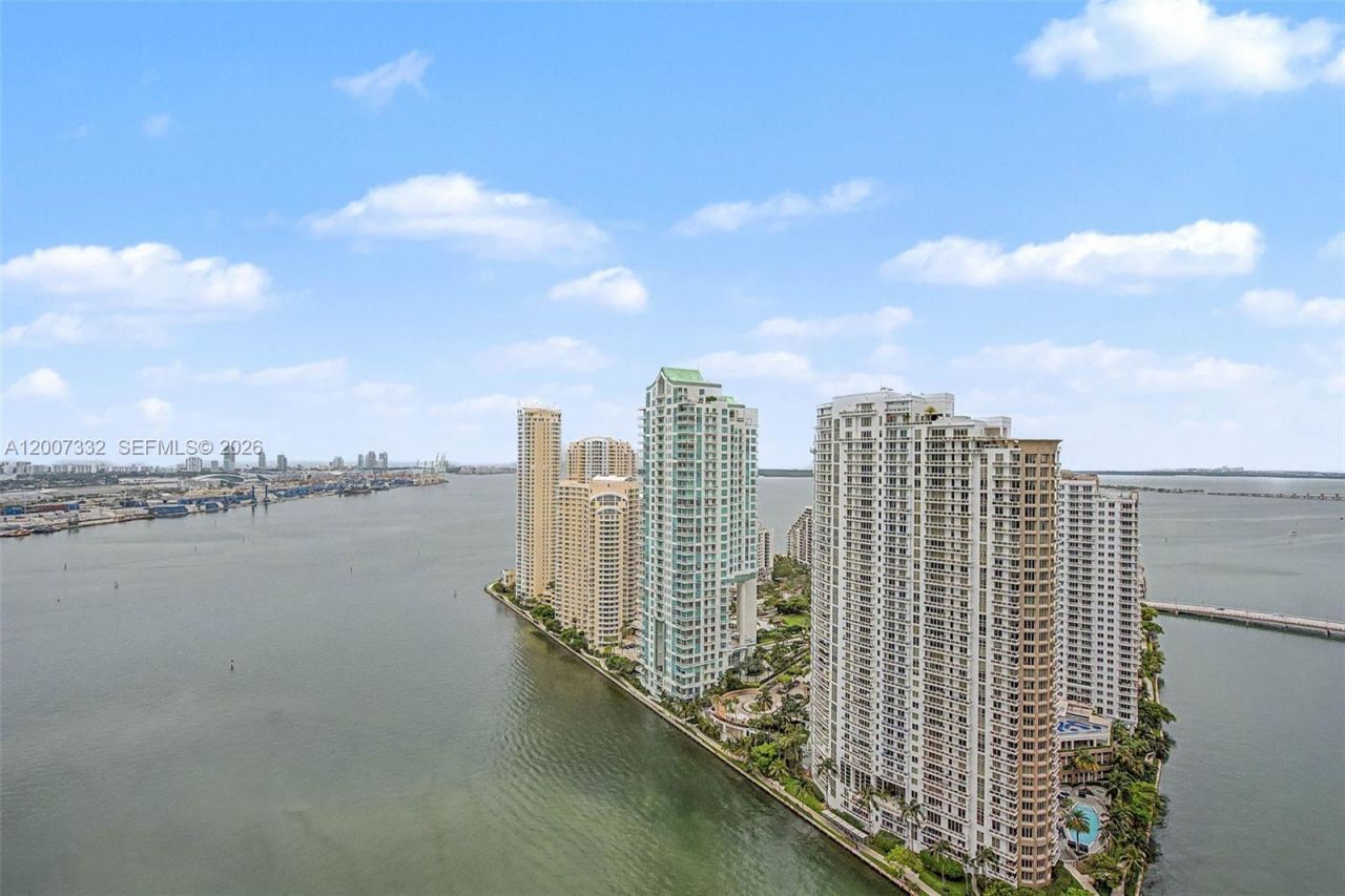 300 Biscayne Blvd Way, Unit 3203, Miami, FL 33131 Photo