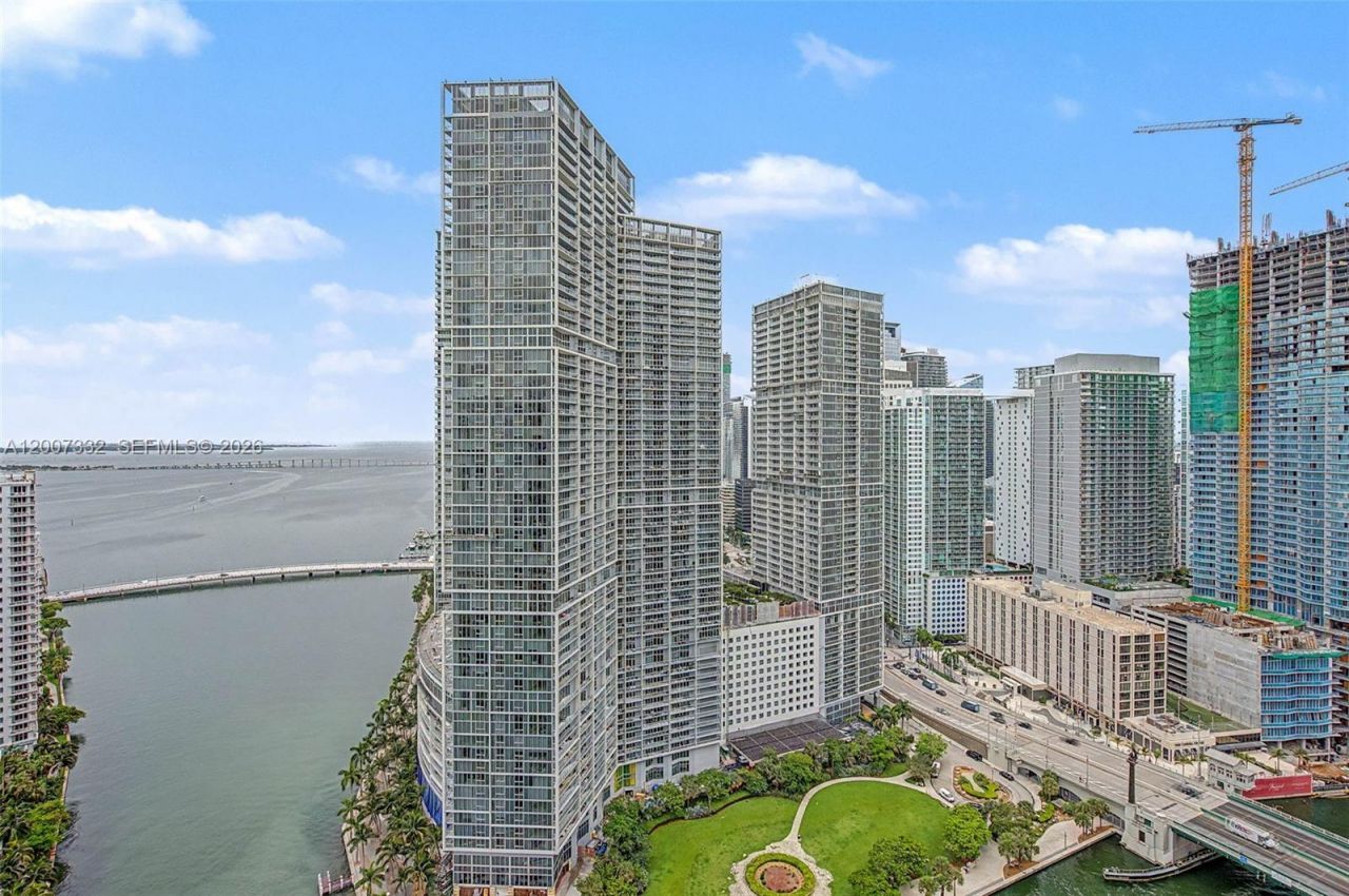 300 Biscayne Blvd Way, Unit 3203, Miami, FL 33131 Photo