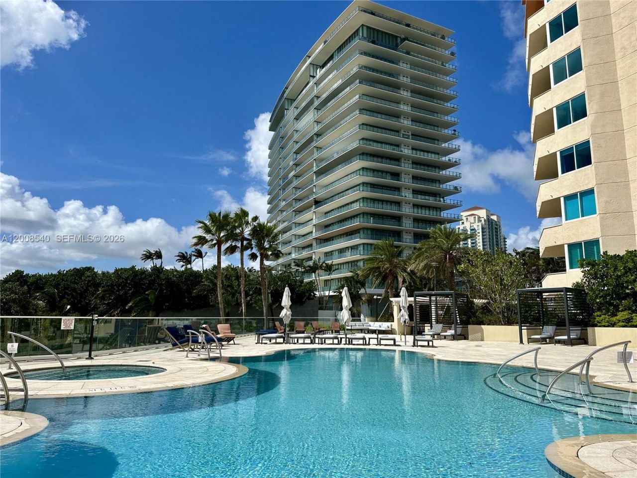 400 S Pointe Dr, Unit 2101, Miami Beach, FL 33139 Photo