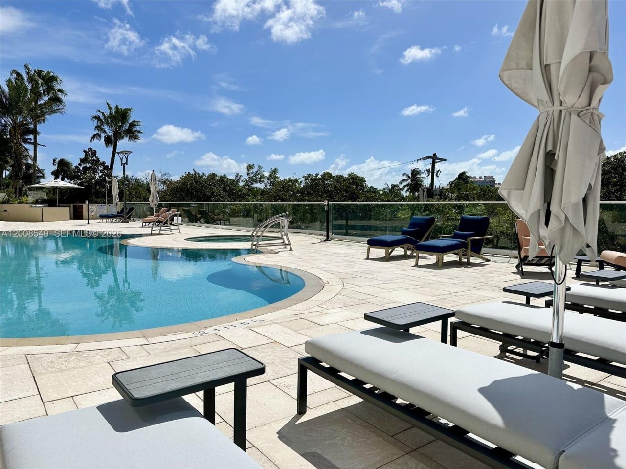 400 S Pointe Dr, Unit 2101, Miami Beach, FL 33139 Photo