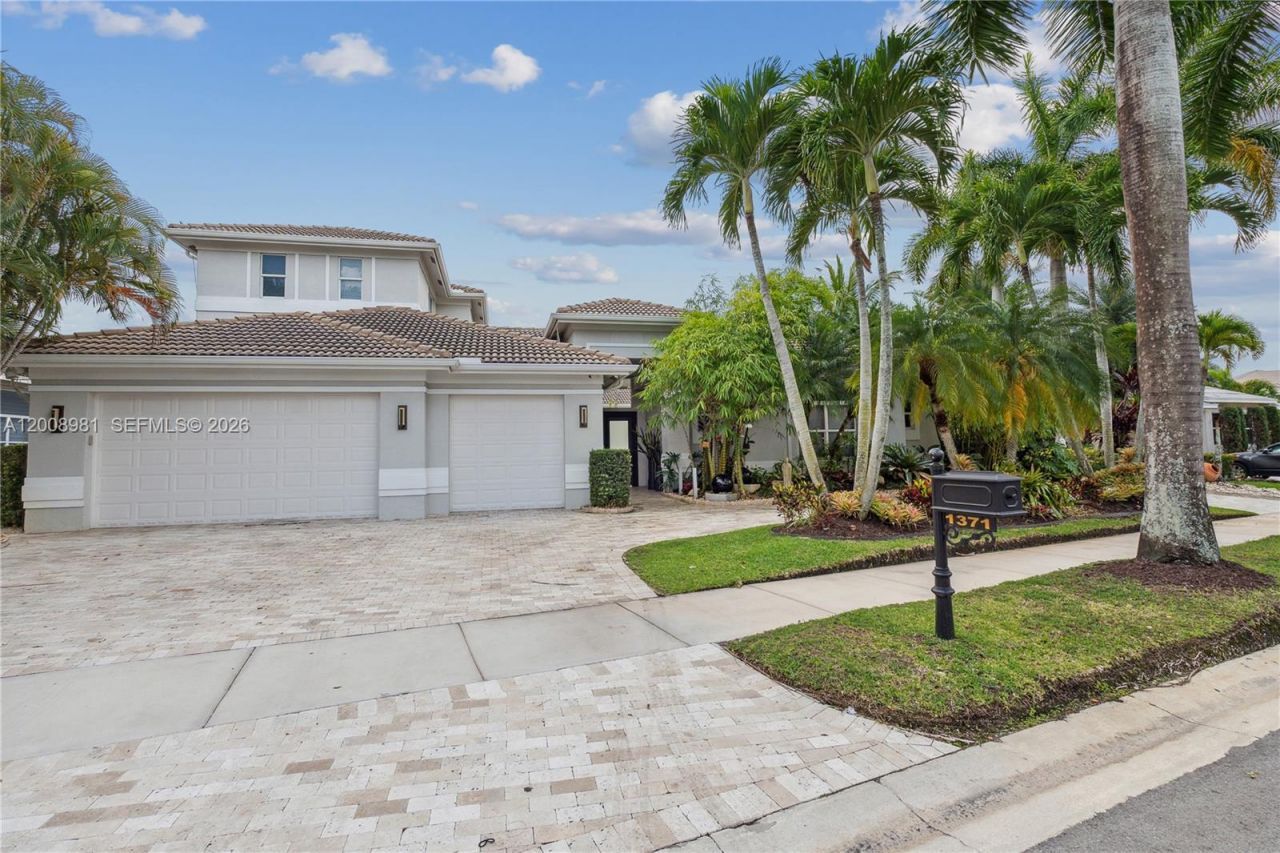 1371 Victoria Isle Dr , Weston, FL 33327 Photo