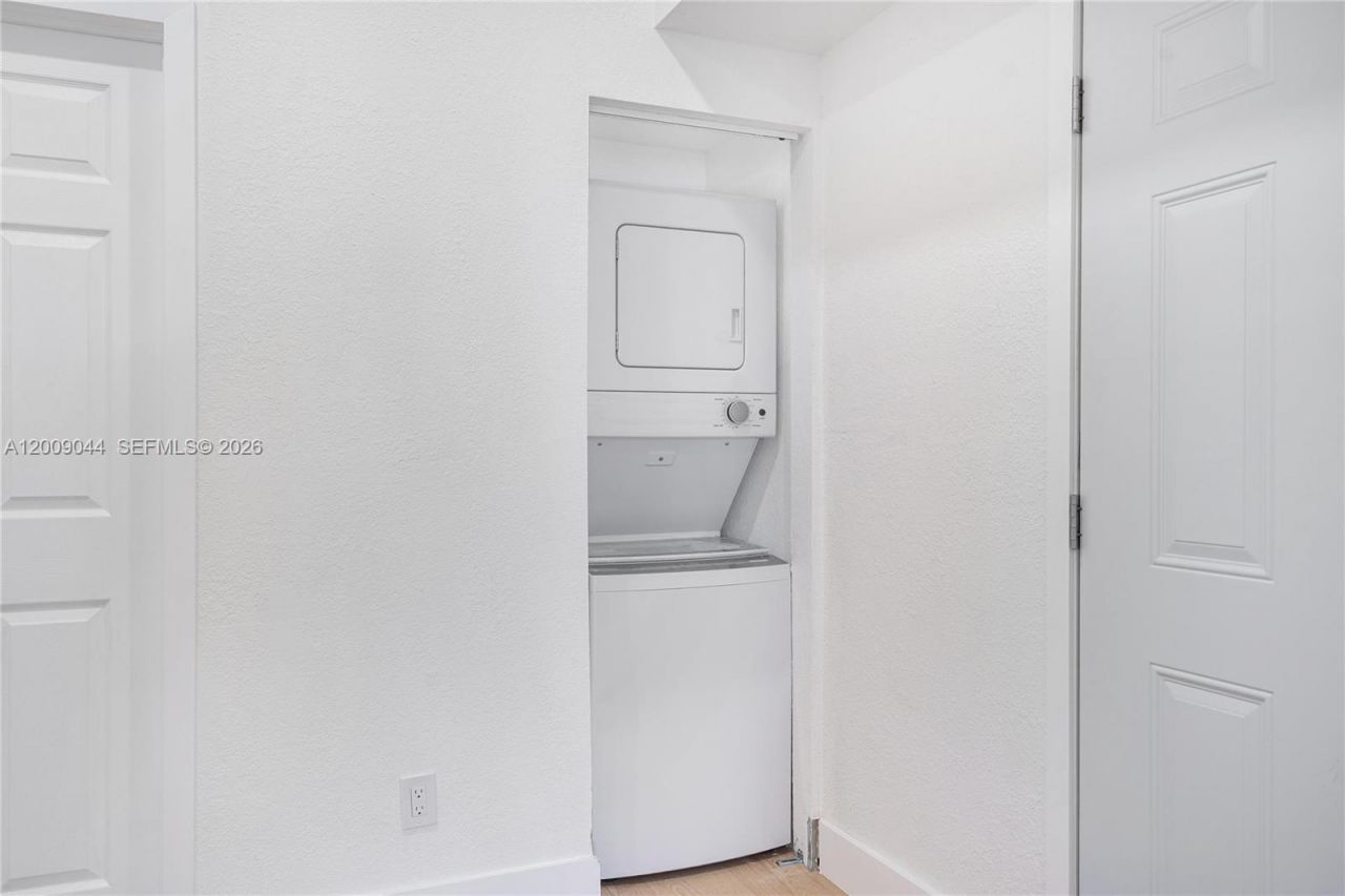 629 SW 10th Ave , Unit 6, Miami, FL 33130 Photo