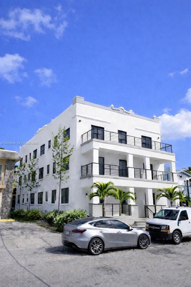 629 SW 10th Ave , Unit 6, Miami, FL 33130 Photo
