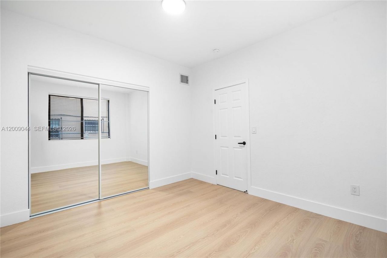 629 SW 10th Ave , Unit 6, Miami, FL 33130 Photo