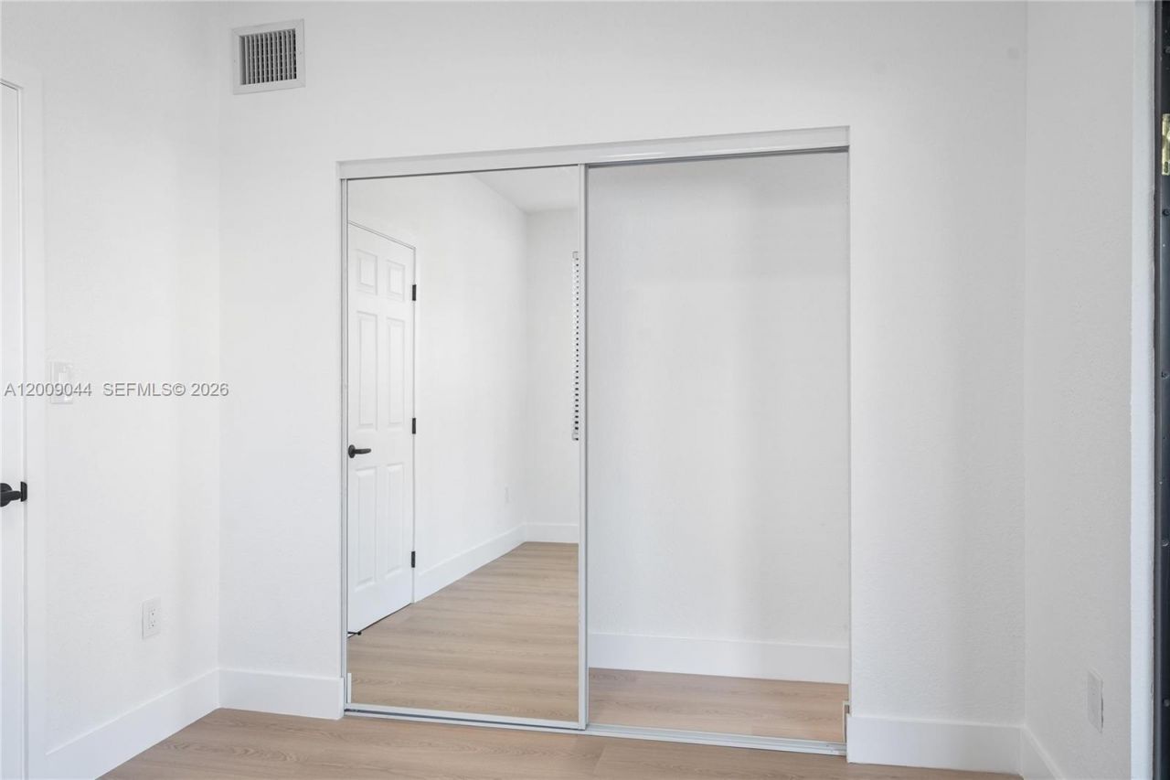 629 SW 10th Ave , Unit 6, Miami, FL 33130 Photo