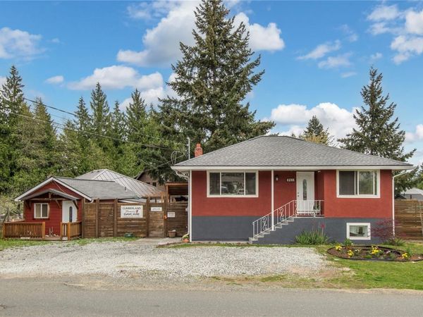 3402 Bevan Rd , Cumberland, BC V0R 1S0