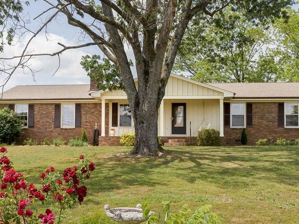 525 Alabama St, Killen, AL 35645