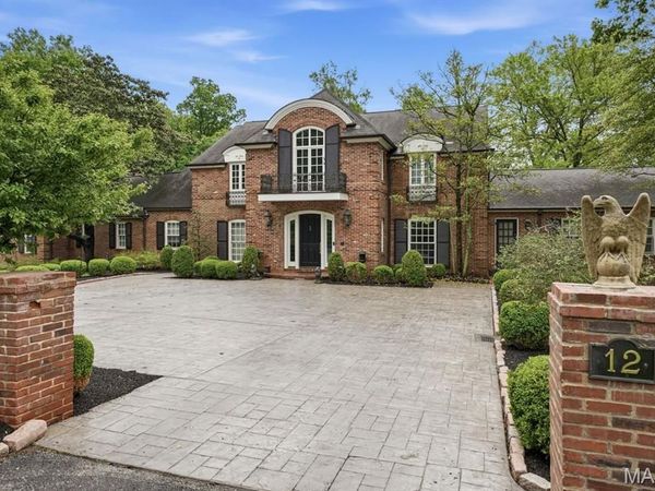 12 Glenview Road, Ladue, MO 63124