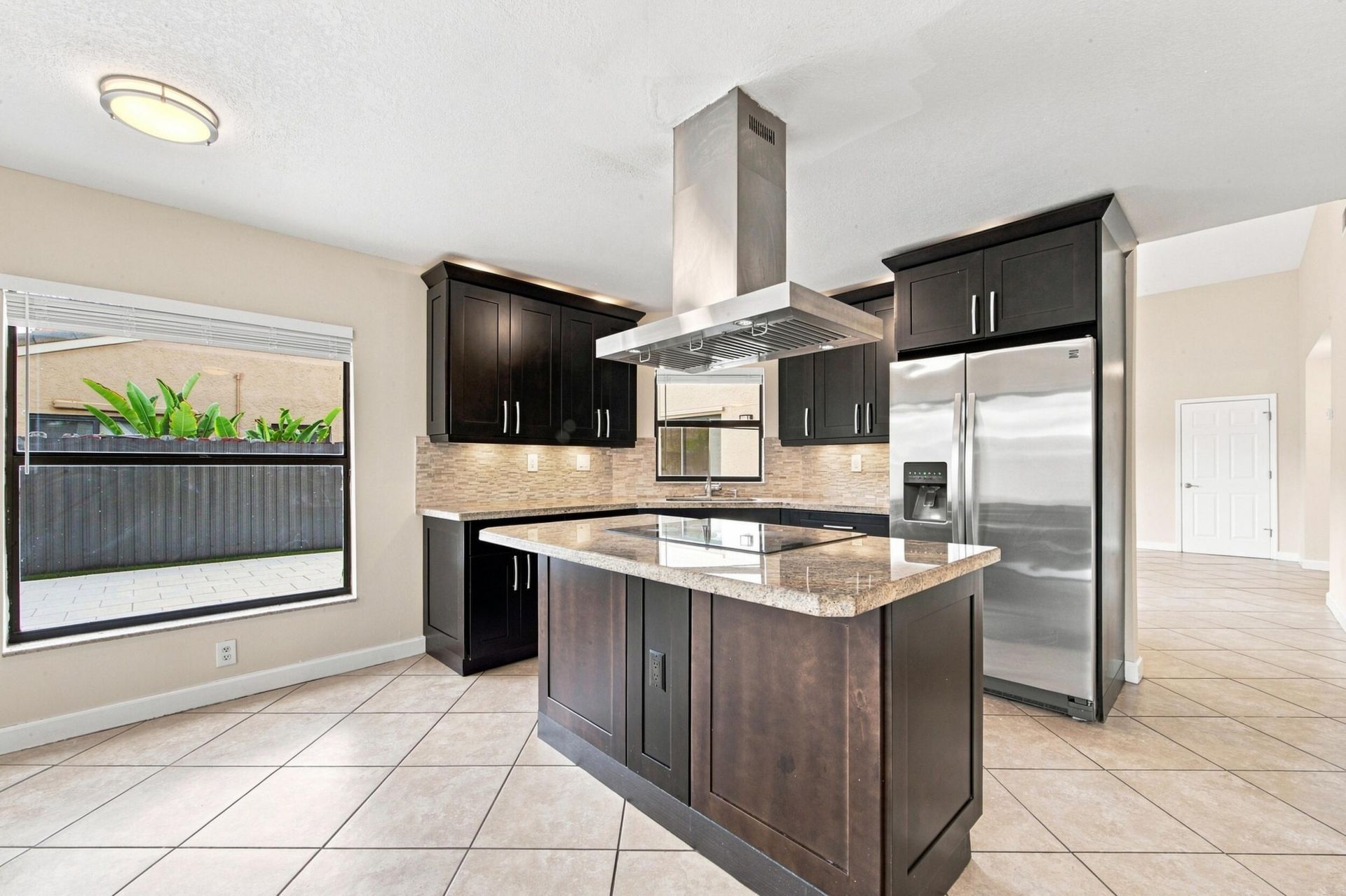 8871 SW 6th Street, Miami, FL 33174 Photo